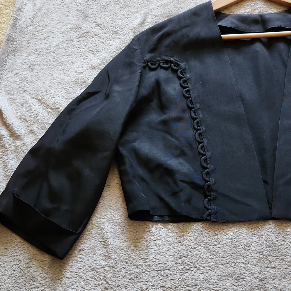 Black bolero jacket Sz M cropped open front loop detail shrug office cocktails